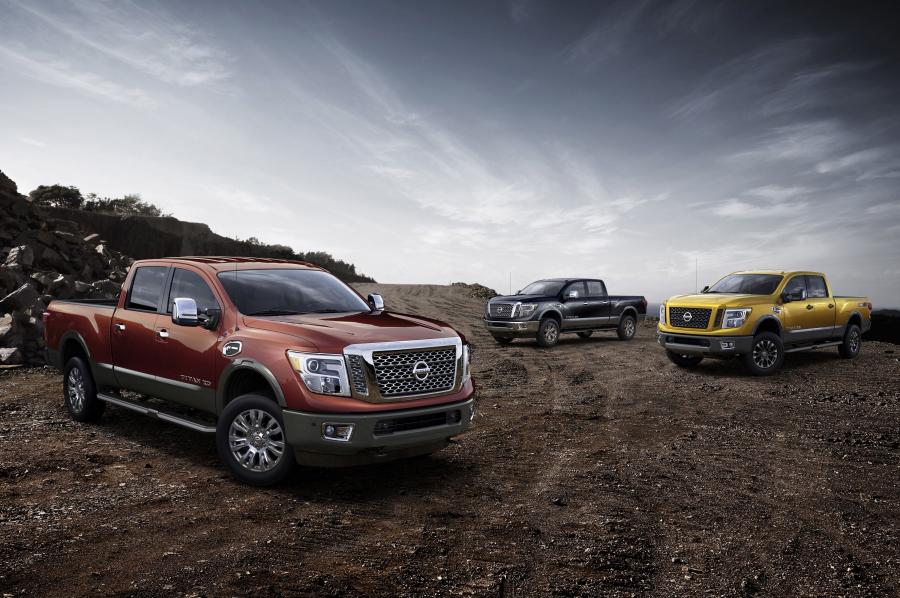  Nissan Titan Crew Cab XD Platinum Reserve 2015 года  (фото 13 из 33)